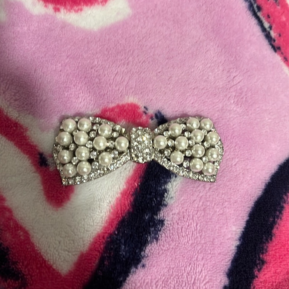 Swarovski Crystal Hair Bow Clip